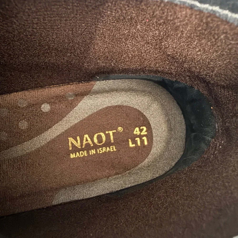 Naot Chukka Boots Size 42 Brown Distressed Leather Lace Up Desert Ankle Boots